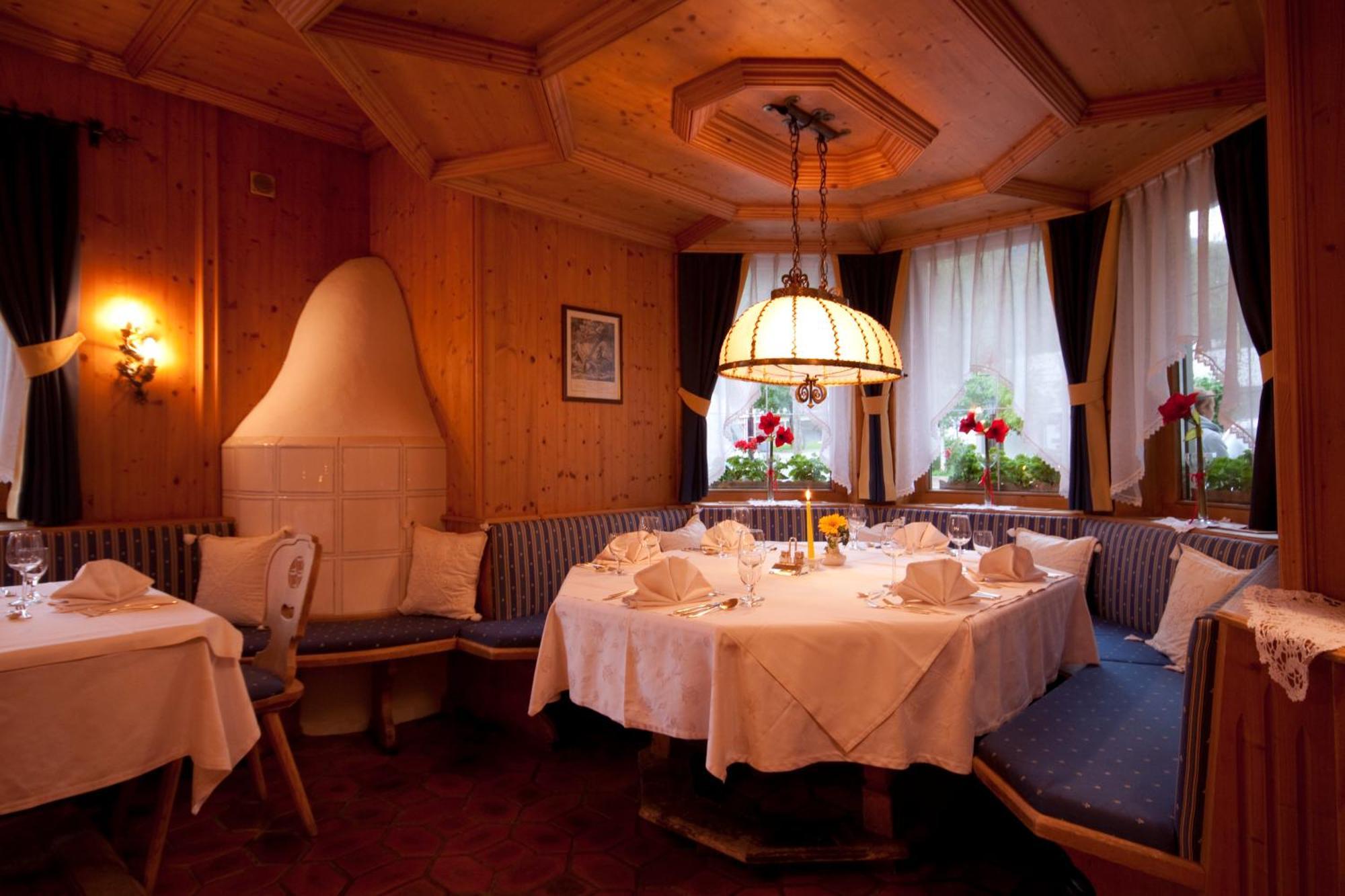 Hotel Seefelderhof ゼーフェルト・イン・チロル エクステリア 写真