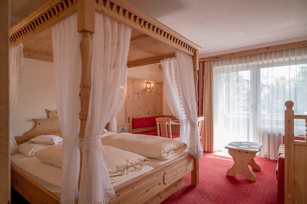 Hotel Seefelderhof ゼーフェルト・イン・チロル エクステリア 写真