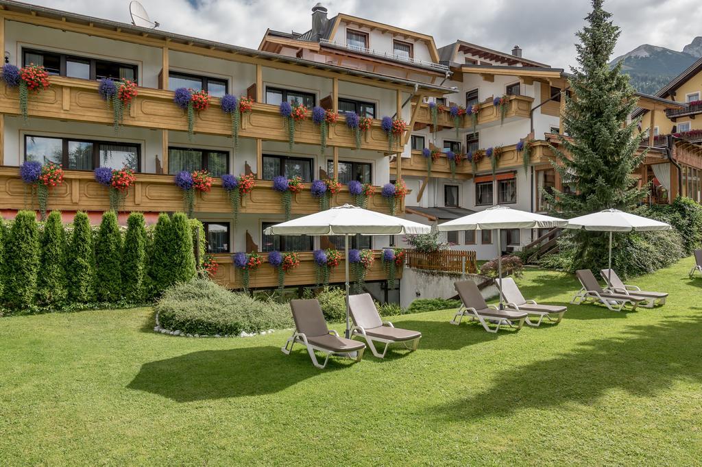 Hotel Seefelderhof ゼーフェルト・イン・チロル エクステリア 写真